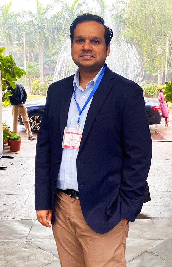 dr Aayush Gupta-min